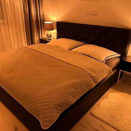 Aparthotel Zabrze, Apartament Agnieszka Екстер'єр фото